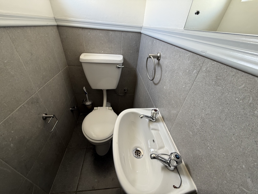 To Let commercial Property for Rent in Rivergate Western Cape